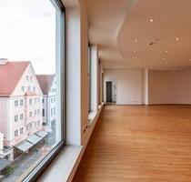 Großzügige Büro-Praxisfläche mitten in der Fußgängerzone - Ingolstadt