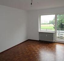 Studenten-Apartment mit Blick vom Balkon auf die Uni-Sportanlagen - Münster Gievenbeck