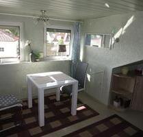 Möbliertes Zimmer mit eigenem Bad nur an Wochenendheimfahrer - Rödermark