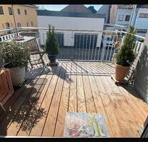 Neuwertige 3-Zimmerwohnung, 2 Garagen, Wärmepumpe (A+), EBK - Kaiserslautern Engelshof