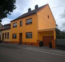 Zweifamilienhaus in begehrter Lage von Neunkirchen
