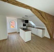 Neu sanierte 2-Zimmer Wohnung 95m² - Loftstil - Burgoberbach