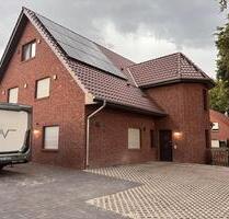 Schöne große OG-Wohnung im KFW40-Plus Haus zu vermieten! - Saterland