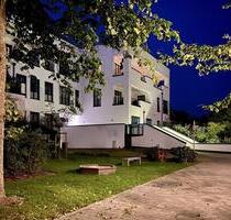 Schöne, lichtdurchflutete Wohnung mit großer Terrasse, nähe Bürgerpark - Bremen Schwachhausen