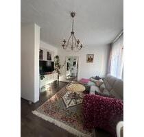 Reserviert! Zweizimmerwohnung früher Dreizimmer -Altbau - Nürnberg Sankt Leonhard