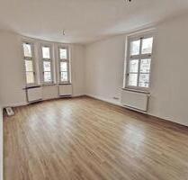 Helle 3-Zimmer-Wohnung mit 3 Balkonen in zentraler Lage - Bad Elster