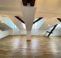 Lichtdurchflutete 2-Zimmer-Dachgeschosswohnung in Pasing - Komfort und Stil vereint - München Aubing-Lochhausen-Langwied