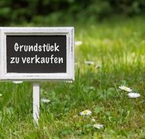 Baugrundstück mit positivem Bauvorbescheid und ca. 846 m² Fläche in guter Lage von Zetel