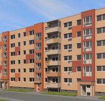 3-Raum-Wohnung mit großem Bad - 737,00 EUR Kaltmiete, in Coswig (PLZ: 01640)