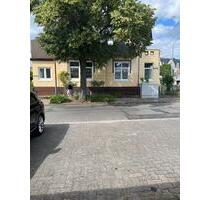 Vielseitige Praxis- & Bürofläche, Top-Lage von Bad Segeberg-140m²