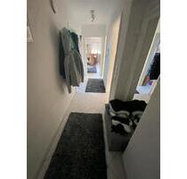 2 Zimmerwohnung mit gehobener Austattung und Balkon - Wölfersheim