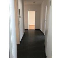 Frisch sanierte Vierzimmerwohnung, sofort beziehbar - ohne Makler - Übach-Palenberg