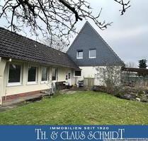 Gemütliches Wohnhaus mit zusätzlicher Einliegerwohnung & gr. Garten in Zentrumslage von Rastede