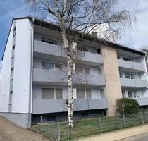 Frisch renovierte Dachgeschosswohnung mit Einbauküche - Stein