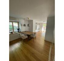 Barrierefreie, moderne Einliegerwohnung mit Terrasse im Grünen - Würzburg Heuchelhof