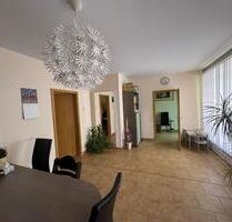 Ebenerdige Gewerbeeinheit im Döbelner Theaterstraßenviertel