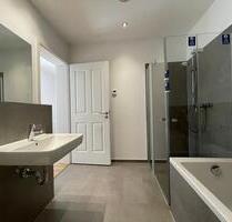 *** Dachgeschoss I 4 Zimmer I Luxus Badezimmer I Balkon I Ausblick I ab 01.08.2025 *** - Chemnitz Altendorf
