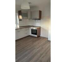 Wohnung Single Wohnung - 700,00 EUR Kaltmiete, ca.  50,00 m² in Lage (PLZ: 32791)