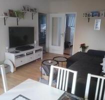 Helle, modernisierte 3-Zimmer-Wohnung mit Balkon in zentraler Lage von Huchting - Bremen