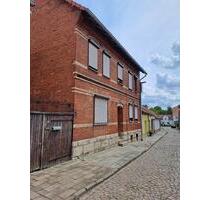 Haus für den Handwerker - 170.000,00 EUR Kaufpreis, ca.  200,00 m² in Straußfurt (PLZ: 99634)