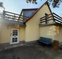 Attraktives Einfamilienhaus – Balkone, Keller, Garten & Garage - Blankenburg (Harz)