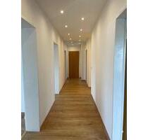 Sanierte 3,5 Zimmer-Wohnung mit Balkon und Einbauküche in Niefern - Oberderdingen