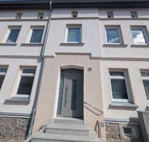 Frisch renovierte 2-Zimmer-Altbauwohnung EG mit Garten in Laage