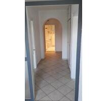 Helle 2-Zimmer Wohnung in Sulzfeld m. sep. Eingang - Albertshofen