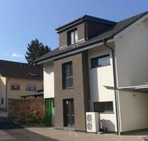 EFH, A+ Energiesparhaus, Erstbezug, Familienglück mit Garten, schöne Lage in Spielstr_0160.798 0 376 - Wächtersbach