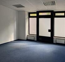 VL1751 Großzügige Ausstellungs-, Laden-, Büro- oder Praxisflächen Neutraubling