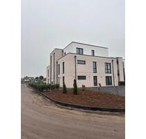 Neubau 3. Zimmerwohnung mit Balkon - Schloß Holte-Stukenbrock