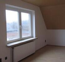 Großzügige 4 Zimmerwohnung mit Balkon und ausgebautem Dachboden - Handewitt Jarplund