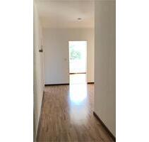 Freie 3-Zimmer-Wohnung mit Balkon & Garage in Eutin zu verkaufen