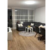 Renovierte 2 Zimmer Wohnung mit Balkon zum 1.07 einzugsbereit - Freiburg im Breisgau Betzenhausen