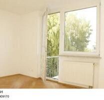 Helle 2-Zimmer-Wohnung mit Einbauküche und Balkon in Ohlsdorf - Hamburg Wandsbek