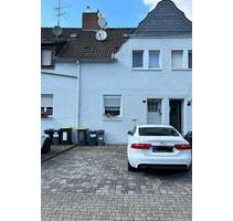 Reihenmittelhaus in Duisburg Rheinhausen zu Verkaufen