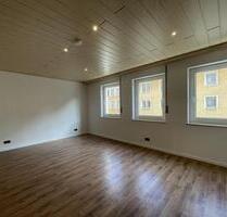 Helle 2-Zimmer-Wohnung mit Balkon in zentraler Lage in Nürnberg