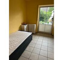 Helles WG-Zimmer ! In 89257 IllertissenTiefenbach