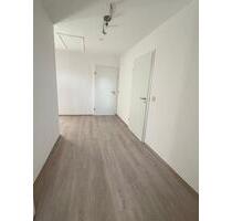 4 Raum Wohnung 87 qm Neusaniert - Gera