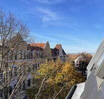 Dachgeschoss mit Sichtbalken! 2-Zimmer-Wohnung in der südlichen Innenstadt - Halle (Saale) Damaschkestraße