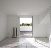 Helle 2,5-Zimmer-Wohnung mit EBK und Balkon in Duisburg-Mitte