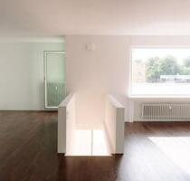 Maisonette, Penthouse, Dachterrasse und Balkon, zentral - Buxtehude