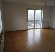 Helle 3-ZKB-Wohnung mit Balkon, Stellplatz & Keller in Bous