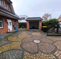 Großzügige Doppelhaushälfte mit Blick ins Grüne - Halstenbek