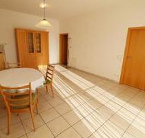 Wohnen in Top-Lage – 2-Zimmer-Wohnung mit Terrasse und Carportstellplatz! - Münsingen