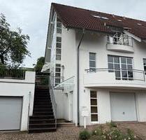 Moderne Doppelhaushälfte in wunderschöner Hanglage ! - Hausach