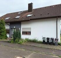 Gemütliche- DG Wohnung 3,5 Zi. zum vermieten - Hardthausen am Kocher