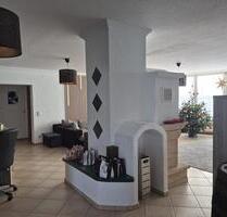 165qm Wohnung in Arzfeld - 1.200,00&nbsp;EUR Kaltmiete, ca.&nbsp; 165,00&nbsp;m&sup2; in Pronsfeld (PLZ: 54597)