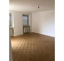 Helle Wohnung mit drei Zimmer , zwei Nebenzimmer Küche Bad Flur - Rotthalmünster
