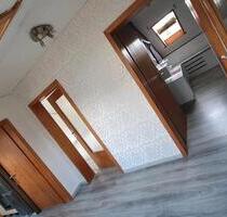 Dachgeschoss Wohnung - 400,00 EUR Kaltmiete, ca.  75,00 m² in Meinhard (PLZ: 37276)